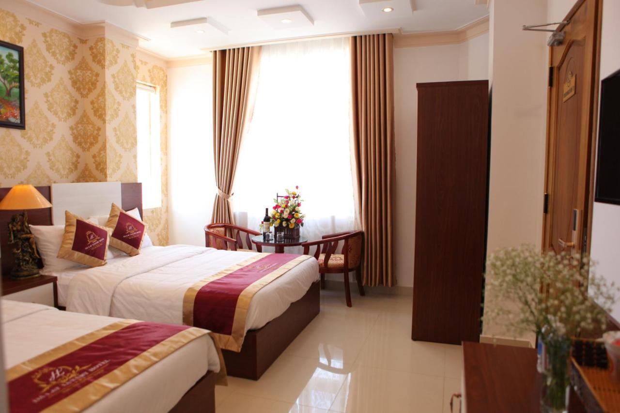 Dalat Luxury Hotel Екстер'єр фото